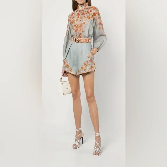 Andie Tuck Short in Dusty Blue Floral
ZIMMERMANN
Color: Dusty Blue Floral - Picture 3 of 12